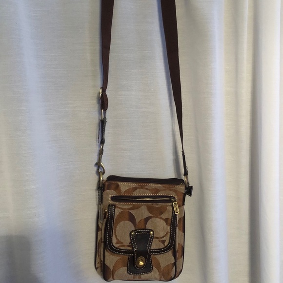 High-End Coach Purse - Picture 2 of 8